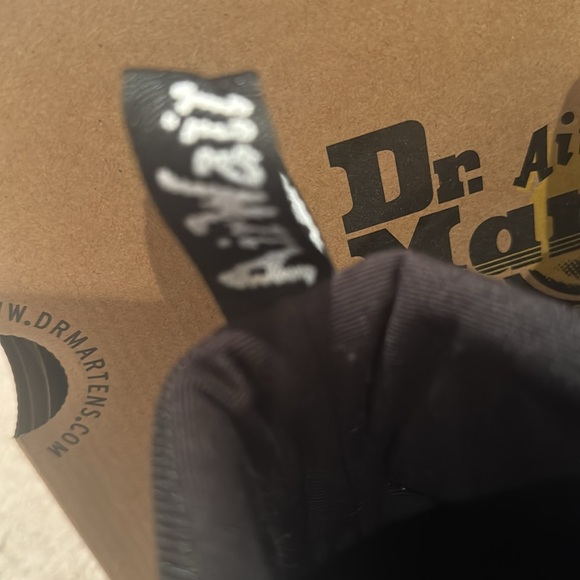 Dr. Martens Airwave Boots - Picture 4 of 11